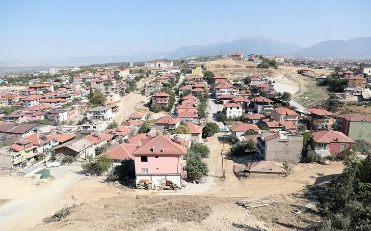 Amnistía de Vivienda en Azerbaiyán: ¿Cómo Afectará la Legalización de 100,000 Casas al Mercado Inmobiliario?