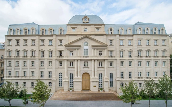 Azerbaiyán registra un superávit presupuestario de 4.764 millones de manats en el primer semestre de 2025