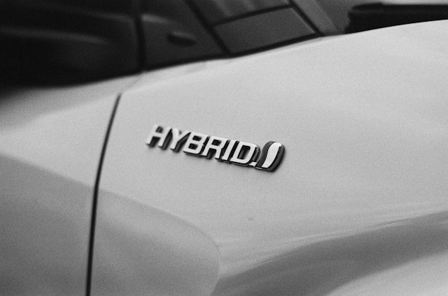 Los coches híbridos en Azerbaiyán podrían convertirse en chatarra: advertencia de un experto