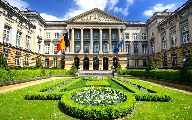 Bruselas insta a Azerbaiyán y Armenia a firmar rápidamente el acuerdo de paz