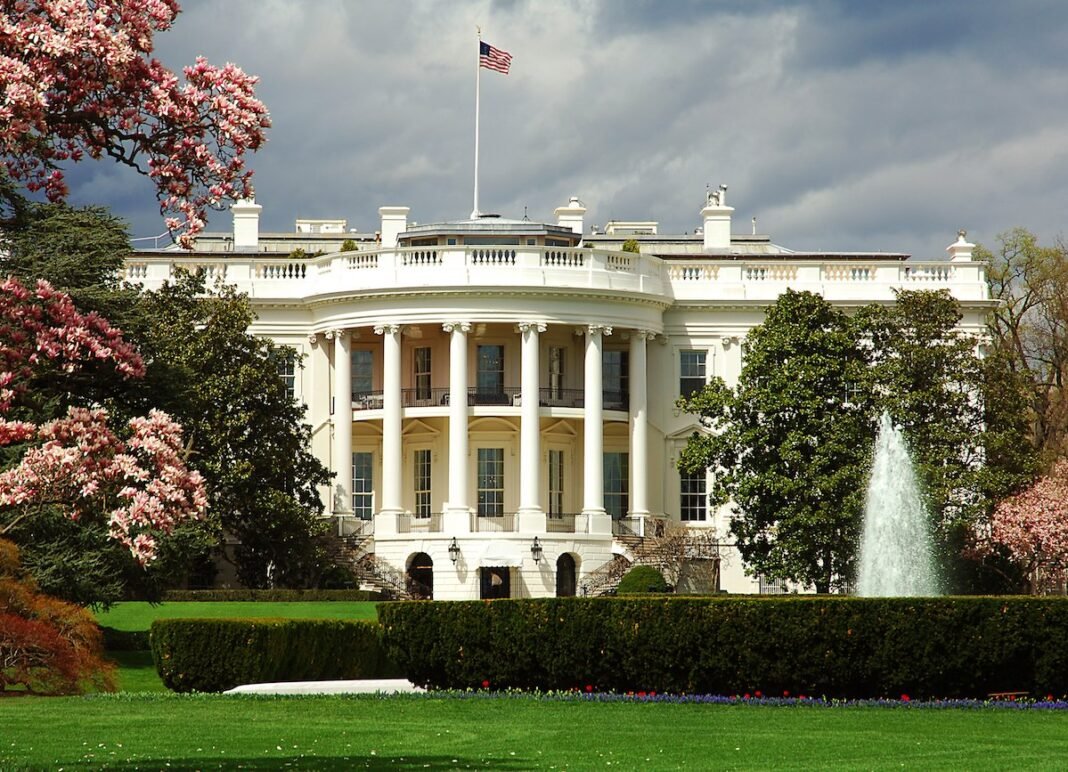 La Casa Blanca publica el horario de las firmas con Bakú y Ereván