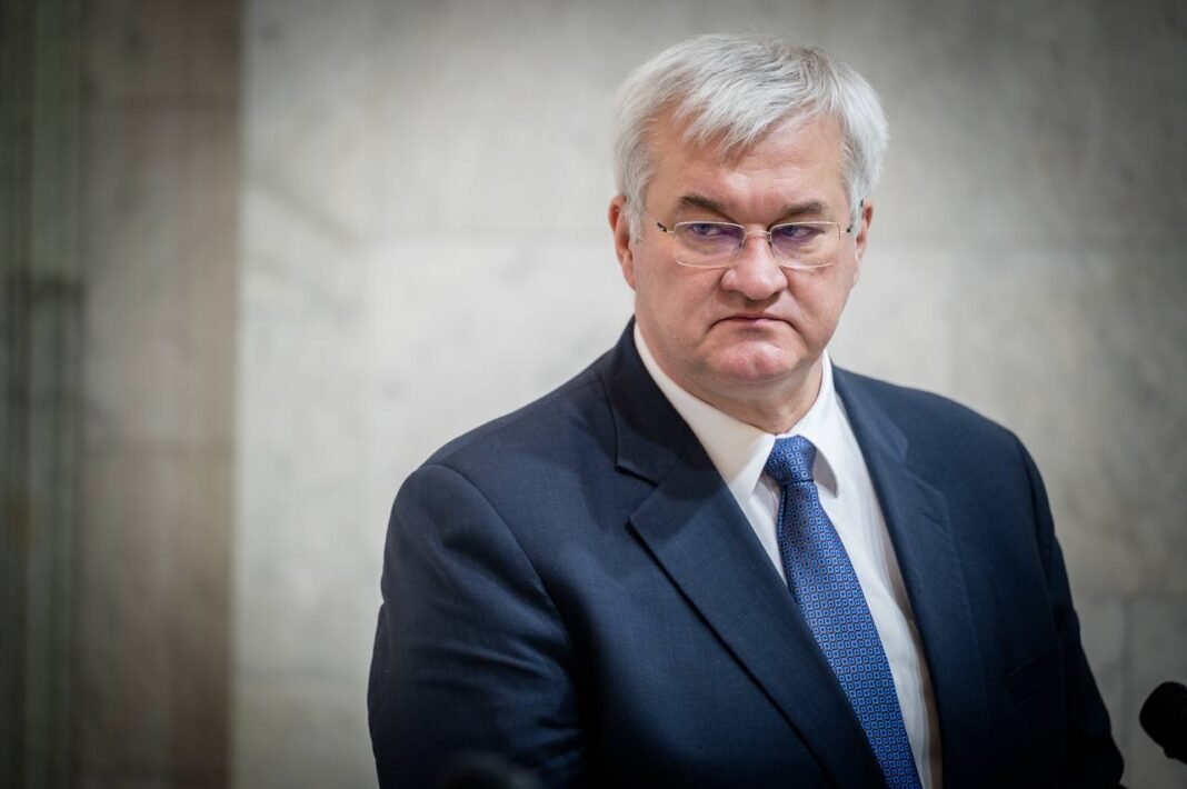 El ministro de Exteriores de Ucrania agradece a Azerbaiyán