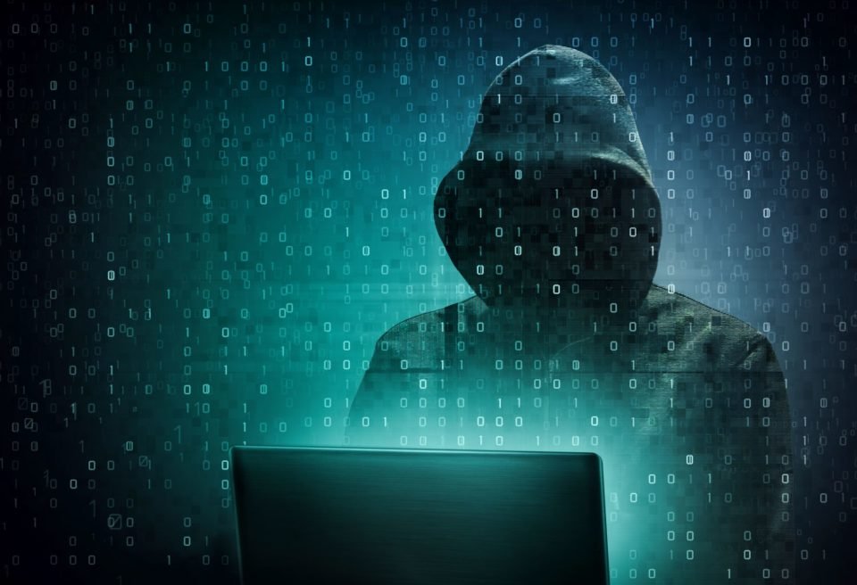 Operador azerbaiyano de la darknet arrestado por ciberdelitos contra medios locales y empresas