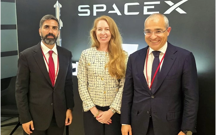 Azerbaiyán y SpaceX analizan oportunidades de cooperación en tecnología espacial