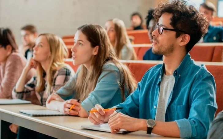 Revelan la cifra de estudiantes azerbaiyanos en Turquía