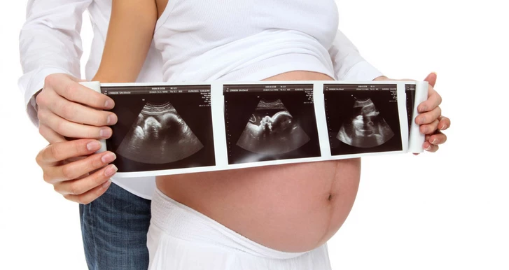 Fecundación In Vitro en Azerbaiyán: Un Costoso Camino hacia la Maternidad