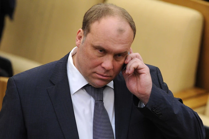 Azerbaiyán Critica a Legislador Ruso por Menospreciar la Postura de Aliyev sobre Ucrania