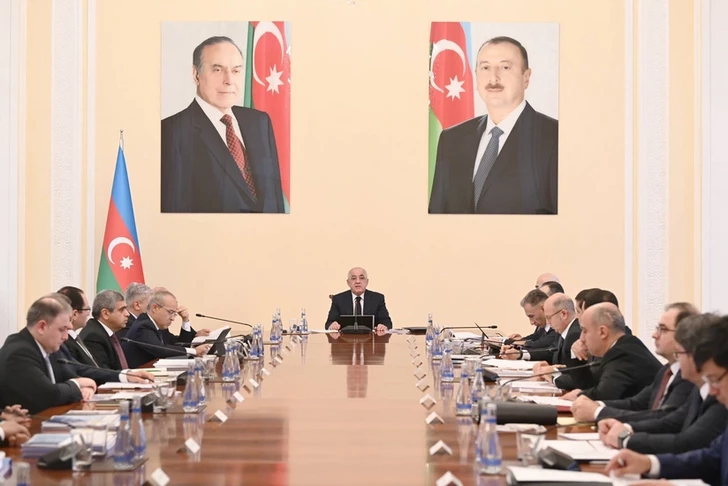 El Gabinete de Ministros de Azerbaiyán define las prioridades financieras para 2026