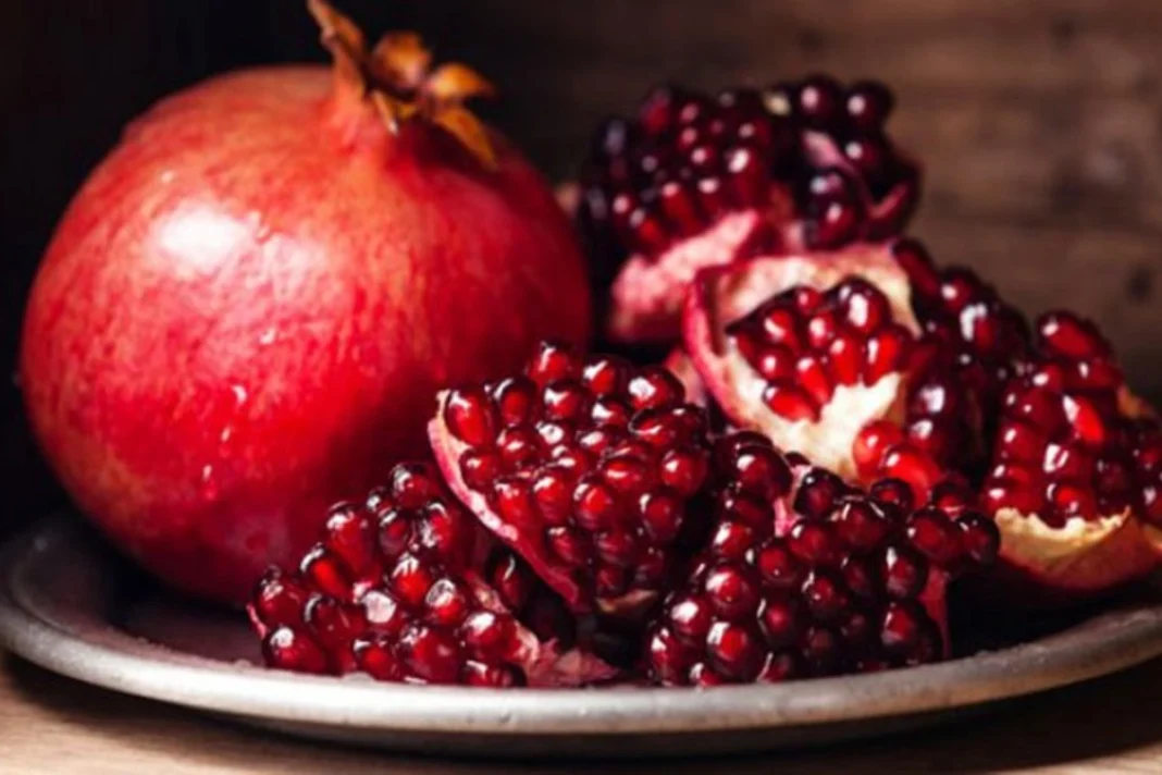 Las frutas tempranas llegan a los mercados de Bakú – pero los precios dejan atónitos a los compradores