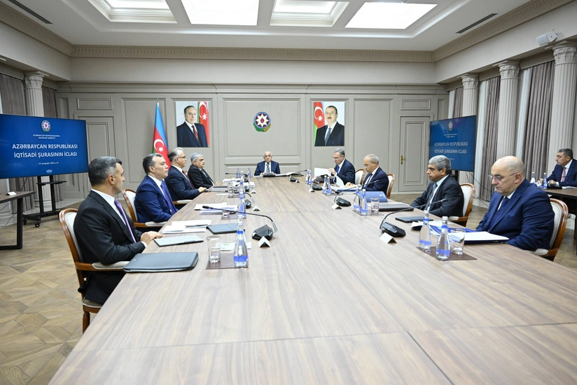 El Consejo Económico de Azerbaiyán debatió las previsiones presupuestarias para 2026