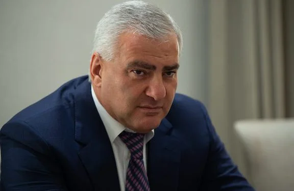 El Magnate Armenio Samvel Karapetyan Apela Desde Prisión con una Visión Económica