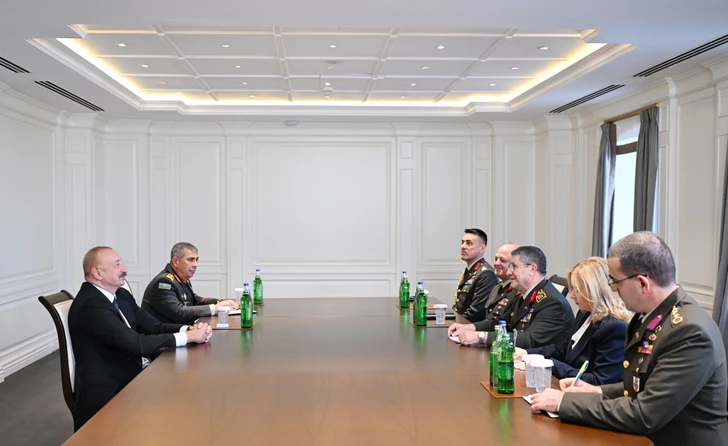 El presidente Ilham Aliyev recibió al jefe del Estado Mayor de las Fuerzas Armadas de Turquía
