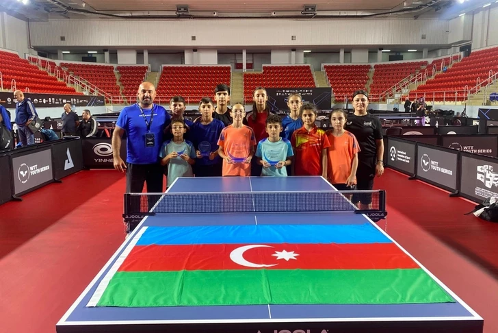 Tenistas de mesa de Azerbaiyán ganan cinco medallas en el torneo internacional de Batumi