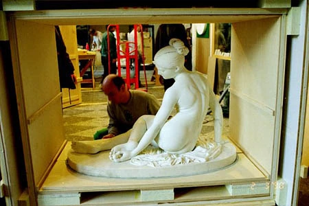 Se importó a Azerbaiyán una escultura de medio millón de dólares desde los Países Bajos