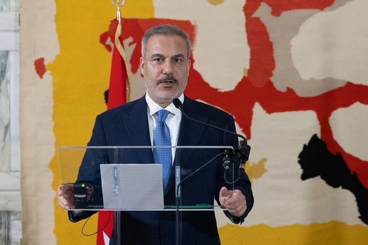 Fidan: Turquía espera acuerdo de paz entre Armenia y Azerbaiyán en la primera mitad del próximo año