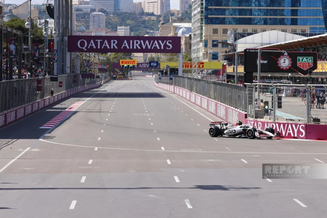 Norris lidera en FP3; Beganovic gana la Sprint de F2; Bakú asegura la F1 hasta 2030