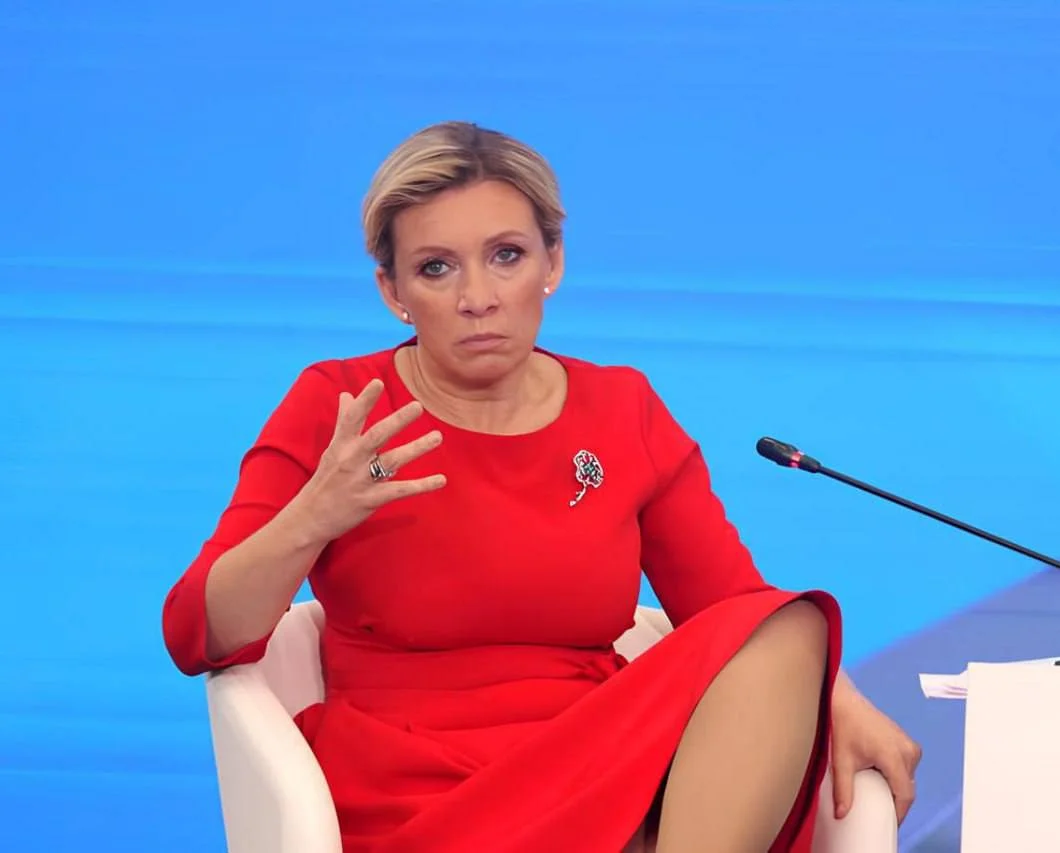 Zajárova: Liberar a los rusos detenidos en Azerbaiyán impulsaría la normalización