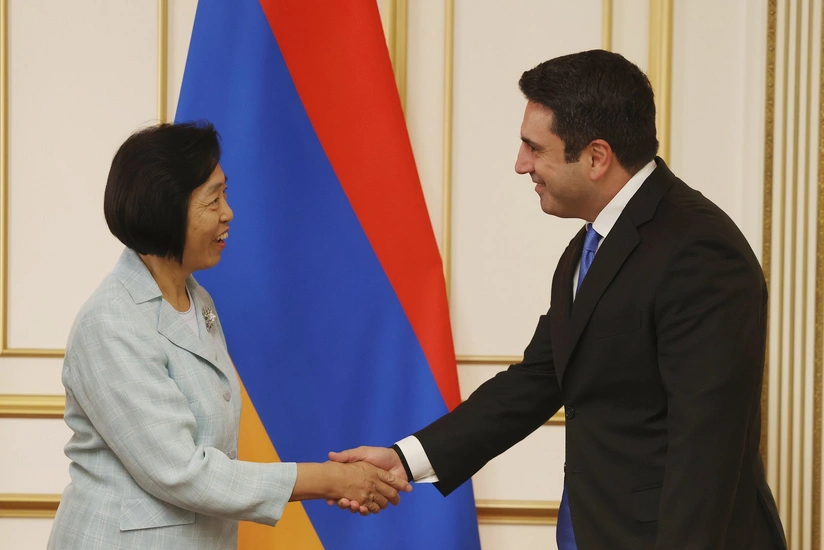 De Ereván a Pekín: Diálogo sobre Paz y Conectividad