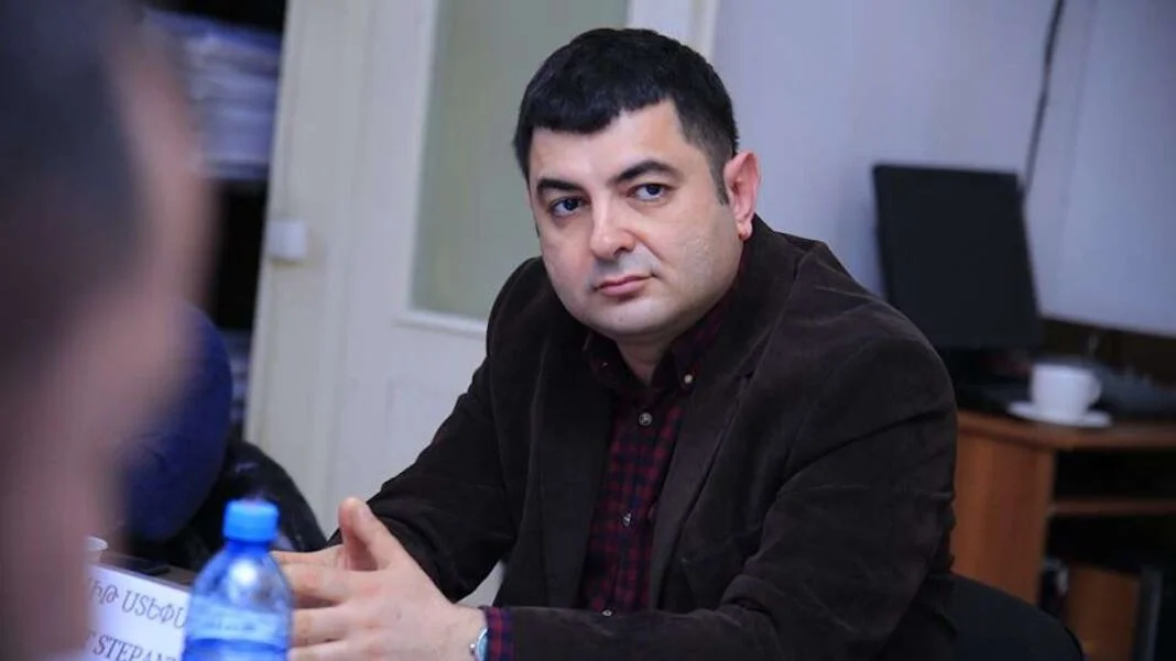 Analista Político Armenio Analiza los Proyectos de Corredores y las Perspectivas de Paz