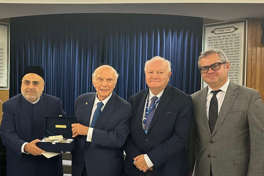 Pashazade critica a la Iglesia Armenia en EE. UU.