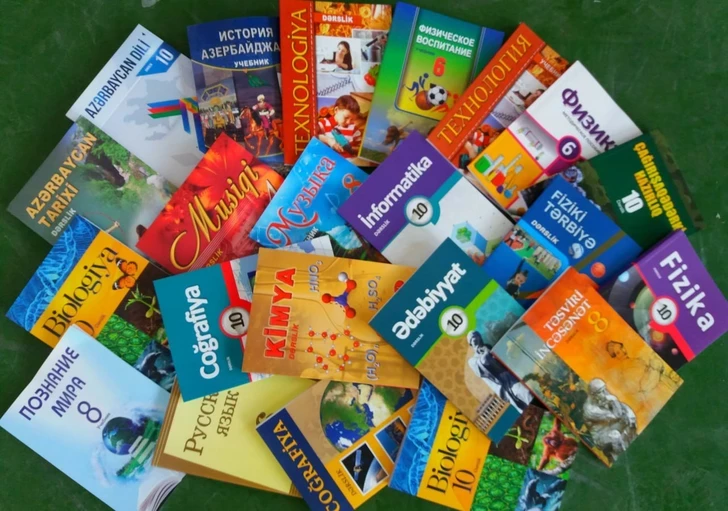 El debate sobre la reforma de los libros de texto revela problemas más profundos en el sistema educativo de Azerbaiyán