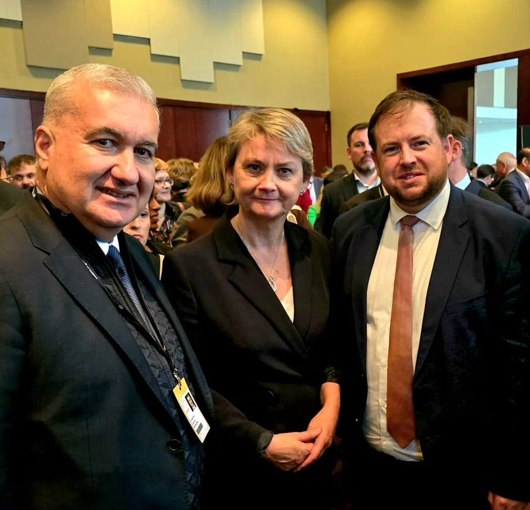 Bakú Elogia el Papel del Reino Unido en el Proceso de Normalización con Armenia