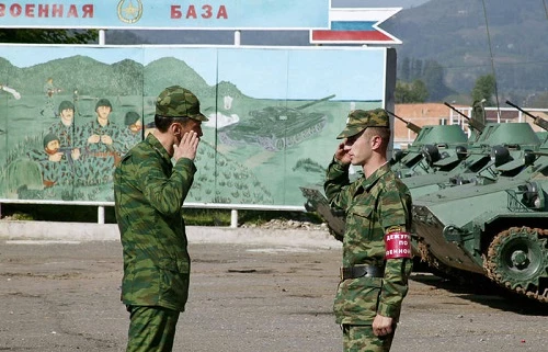 Armenia: Presencia de Tropas Rusas No Vinculada al Acuerdo de Paz con Azerbaiyán