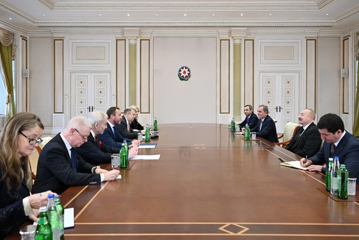 El presidente Ilham Aliyev recibió al ministro de Asuntos Exteriores de Estonia