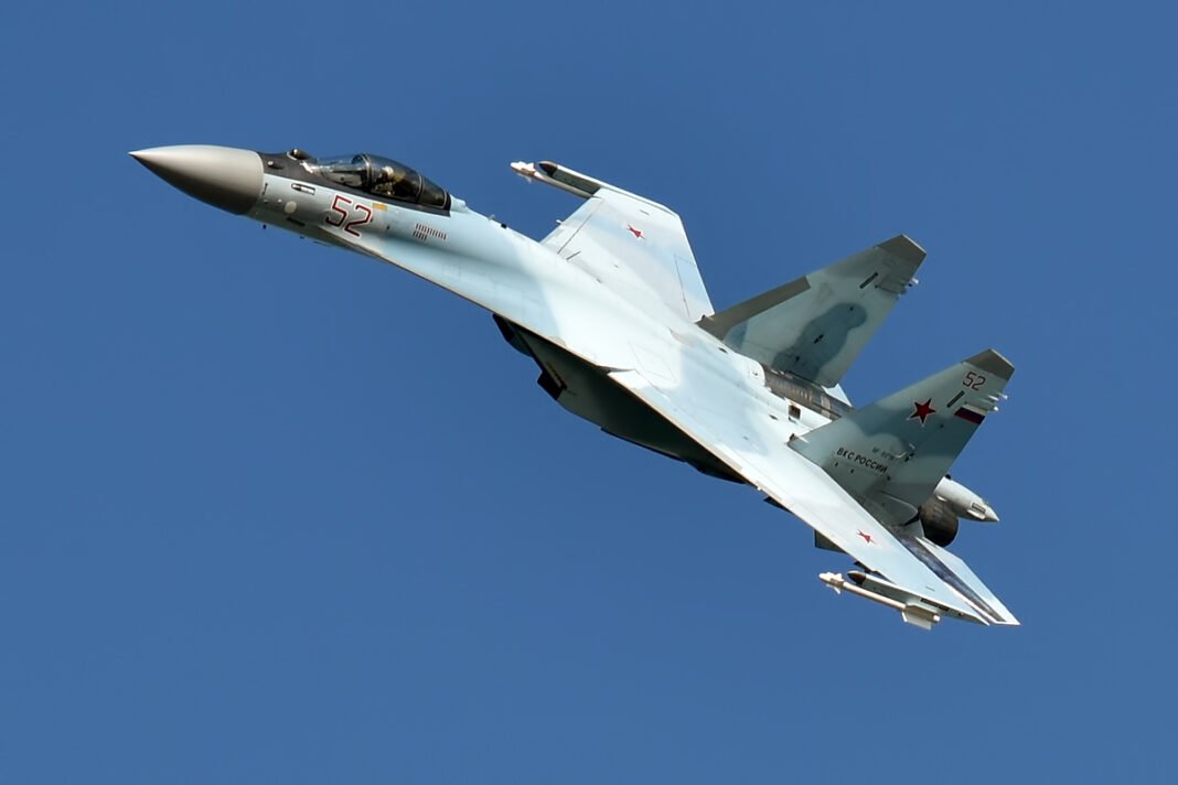 Azerbaiyán podría comprar cazas Su-35 a Rusia