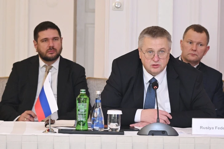 Alexéi Overchuk: Moscú, Bakú y Teherán están creando una red logística hasta el Golfo Pérsico