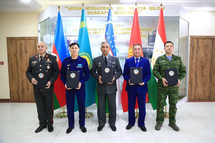 Firmado un memorando entre las academias militares de Azerbaiyán y Uzbekistán