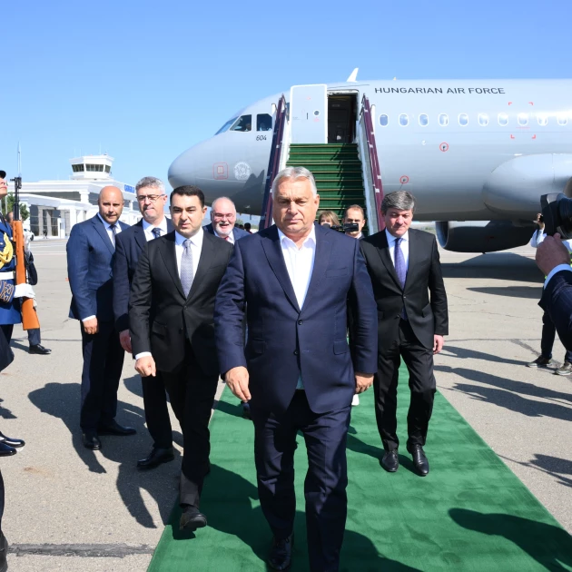 El primer ministro de Hungría, Viktor Orbán, llega a Gabala para participar en la Cumbre de la OET