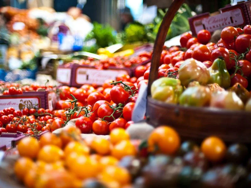Los precios de frutas y verduras se disparan en los mercados