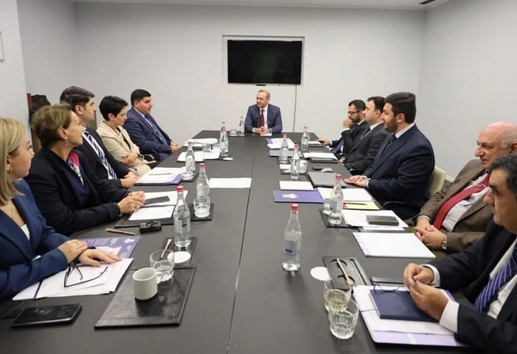 otoQ9yPlM9JZDtE6SVejac3KHOUHykFtQI6xvJv7