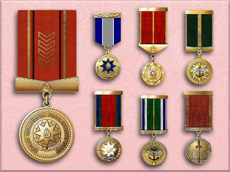 La Fiscalía General de Azerbaiyán incauta más de 1.500 órdenes y medallas ilegales